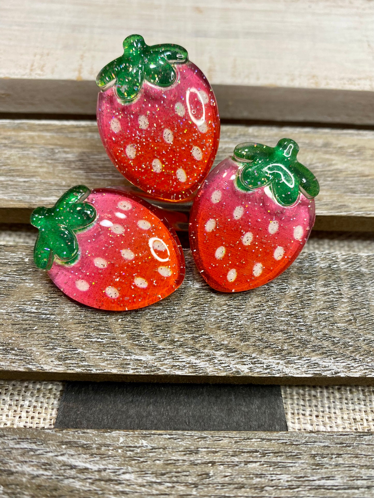 Cover Minder Magnets for Diamond Painting - Strawberry