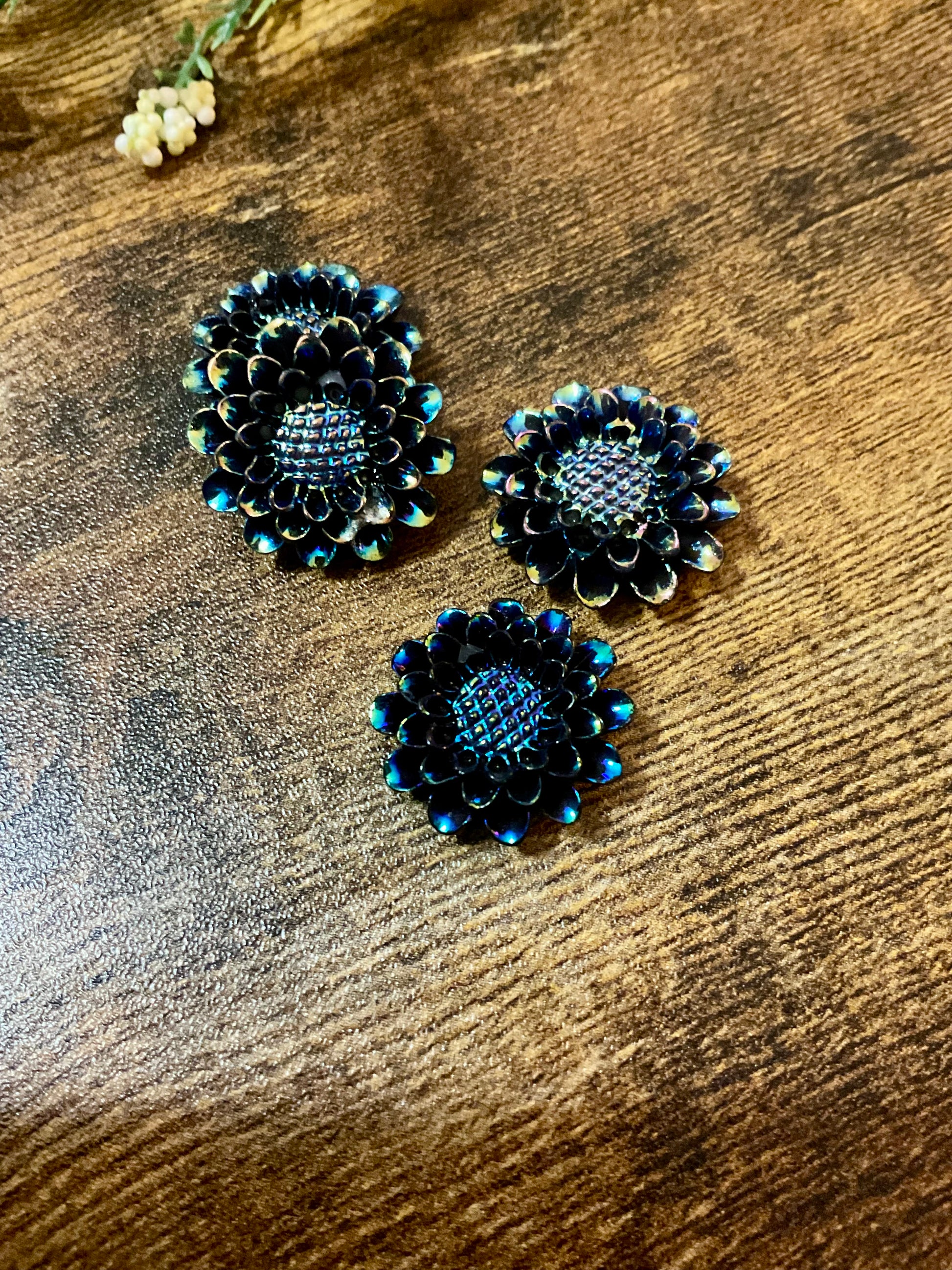 Cover Minder Magnets for Diamond Painting - AB Black Flowers