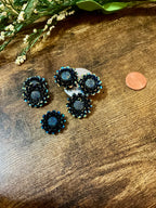 Cover Minder Magnets for Diamond Painting - AB Black Flowers