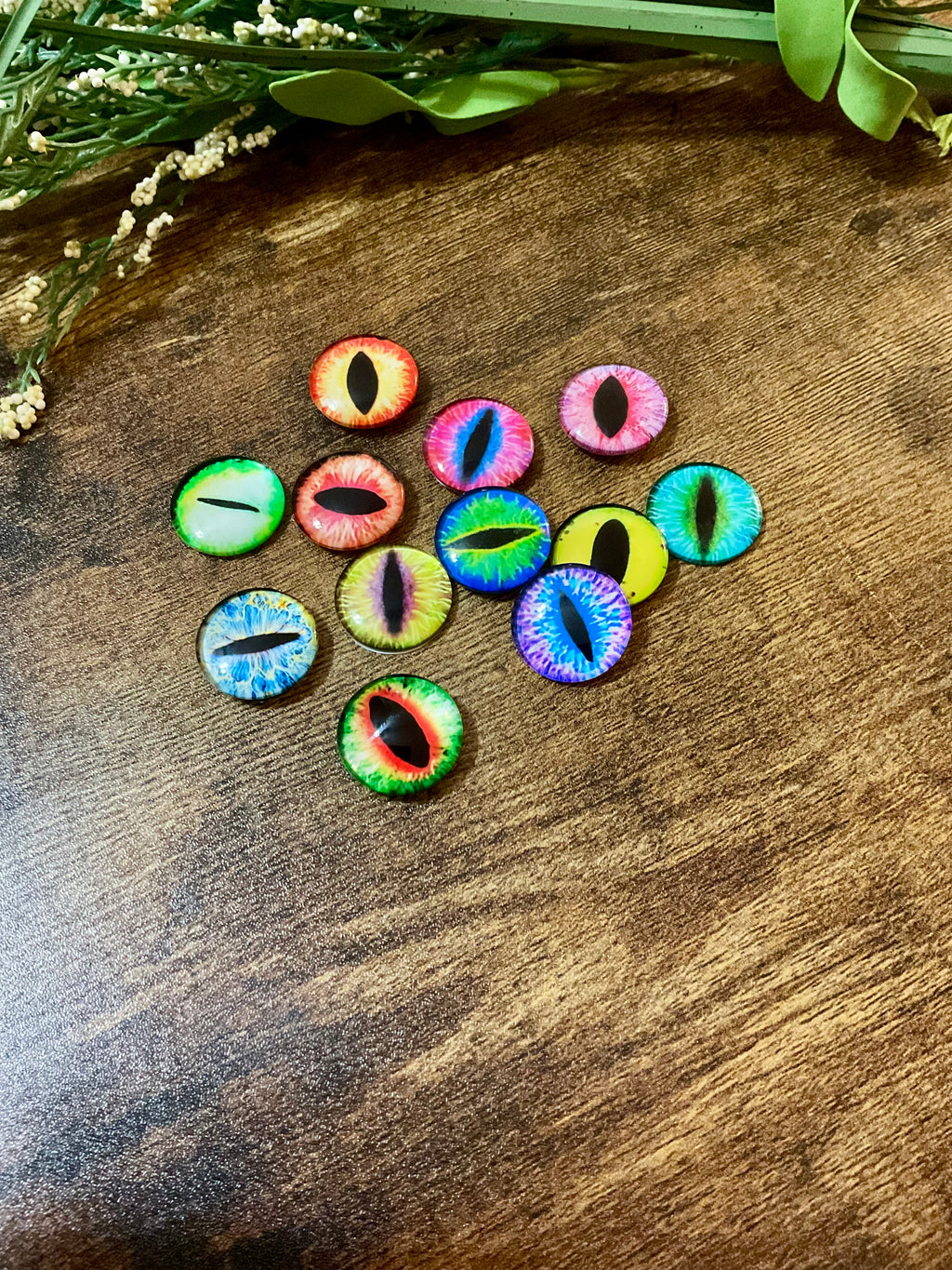 Cover Minder Magnets for Diamond Painting - Snake, Dragon, Cat, Wolf Eyes