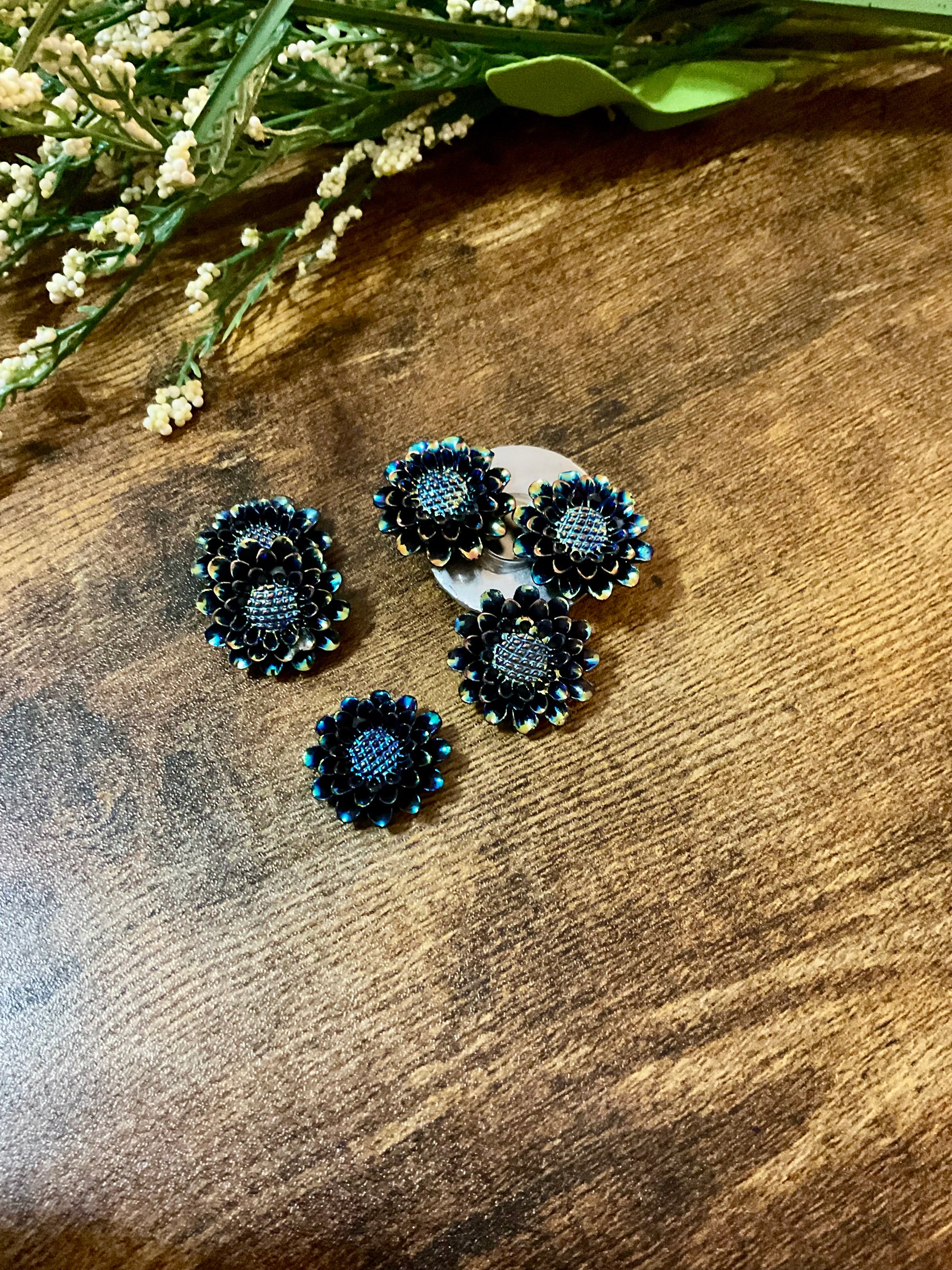 Cover Minder Magnets for Diamond Painting - AB Black Flowers